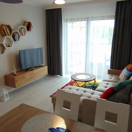 Lägenhet Gardenia Przy Plazy 19 *